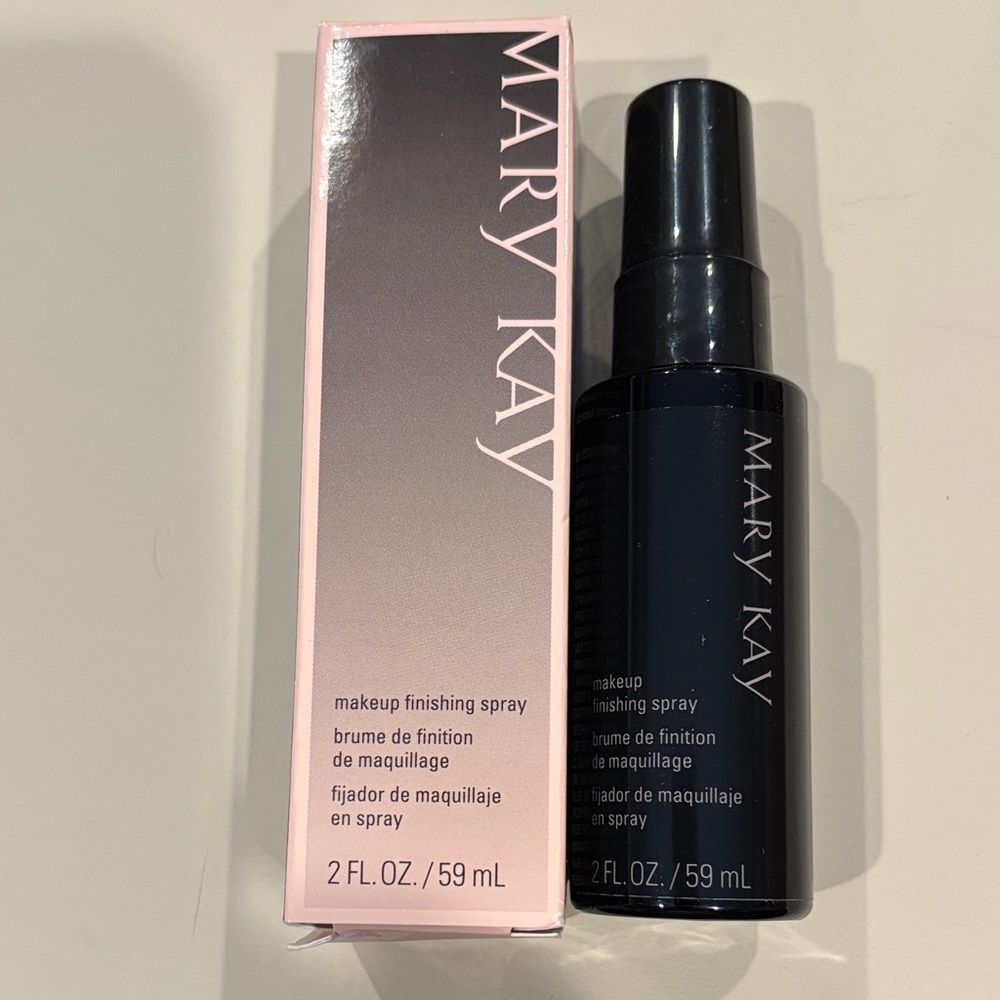 Mary Kay Makeup Finishing Spray with Black Bottle